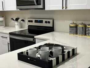 23 Dawn Ln in Hampton, VA - Building Photo - Building Photo