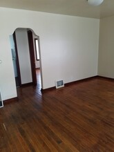 109 Hammond Ct in Waterloo, IA - Building Photo - Building Photo