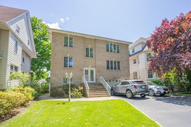 property at 685 Gramatan Ave
