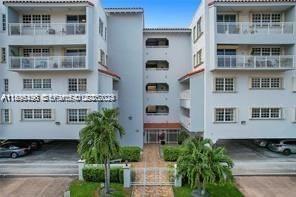 49 Majorca Ave in Coral Gables, FL - Building Photo - Building Photo