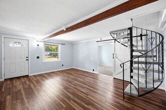 1504 E Queen Ave in Spokane, WA - Building Photo - Building Photo