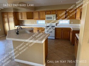 14763 Ladybird Ln in Victorville, CA - Building Photo - Building Photo