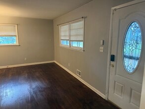 2381 Elldale Ave in Decatur, GA - Building Photo - Building Photo