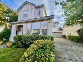 668 Granite Ln in Fairfield, CA - Building Photo