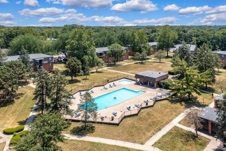 Park West in Griffith, IN - Building Photo - Building Photo