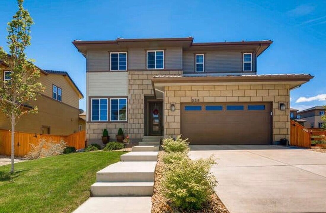 14018 Pastel Ln in Parker, CO - Foto de edificio