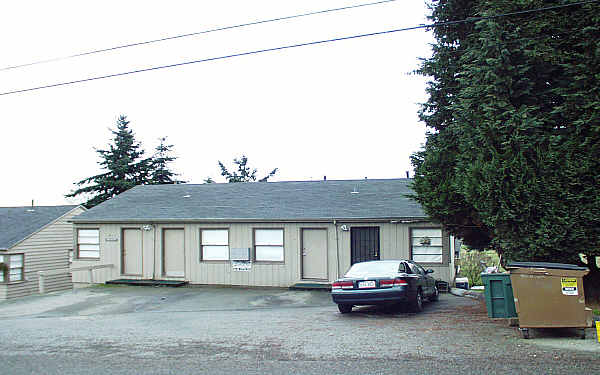 911-925 N 104th St in Seattle, WA - Building Photo