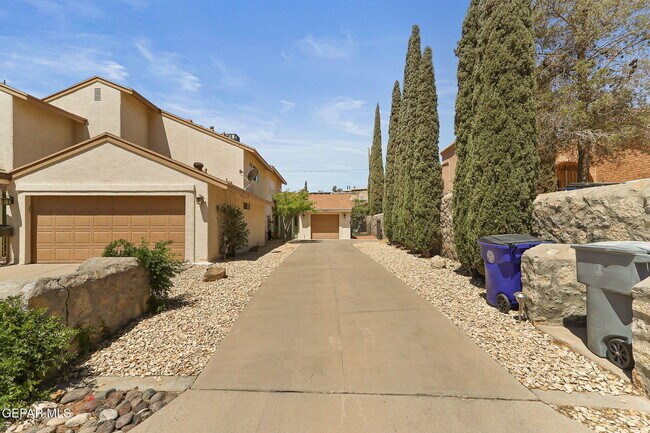 1807 Gurss Pl in El Paso, TX - Building Photo - Building Photo