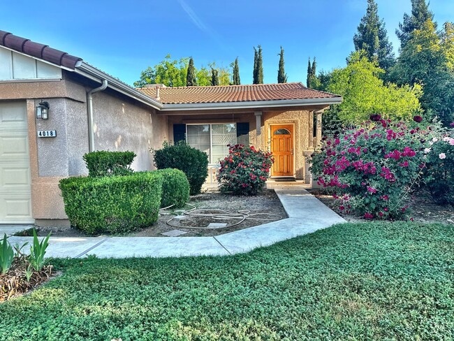 4018 W Elowin Ct in Visalia, CA - Building Photo - Building Photo