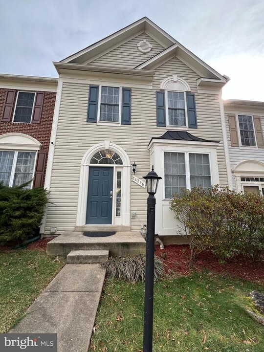 14246 Madrigal Dr in Woodbridge, VA - Building Photo