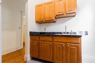 106 Queensberry St in Boston, MA - Building Photo - Building Photo