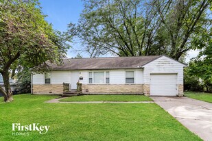 1403 NE 67th Pl in Gladstone, MO - Building Photo