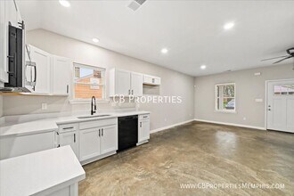 2895 Yale Ave in Memphis, TN - Building Photo - Building Photo
