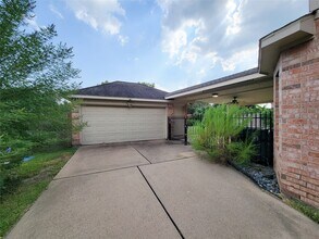 6410 Coley Park in Sugar Land, TX - Building Photo - Building Photo