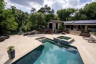 3305 Laurel Cir in Austin, TX - Building Photo - Building Photo