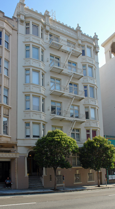 Bush Tower Apartments in San Francisco, CA - Foto de edificio