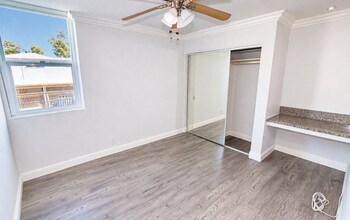 18620 Hatteras St, Unit 244 in Tarzana, CA - Foto de edificio - Building Photo