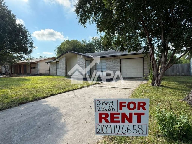 4422 Desert View Dr in San Antonio, TX - Building Photo - Building Photo