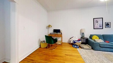 1339 W Addison St in Chicago, IL - Building Photo - Building Photo