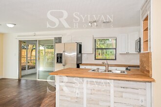 1312 Cambridge Dr in Leesburg, FL - Building Photo - Building Photo