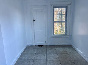 6215 Jackson St, Unit Apt 3 in West New York, NJ - Building Photo - Building Photo