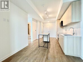 251 Masonry Wy in Mississauga, ON - Building Photo - Building Photo