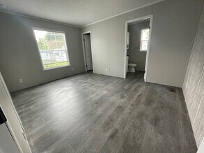 38 Sheppard St in Flushing, MI - Building Photo - Building Photo