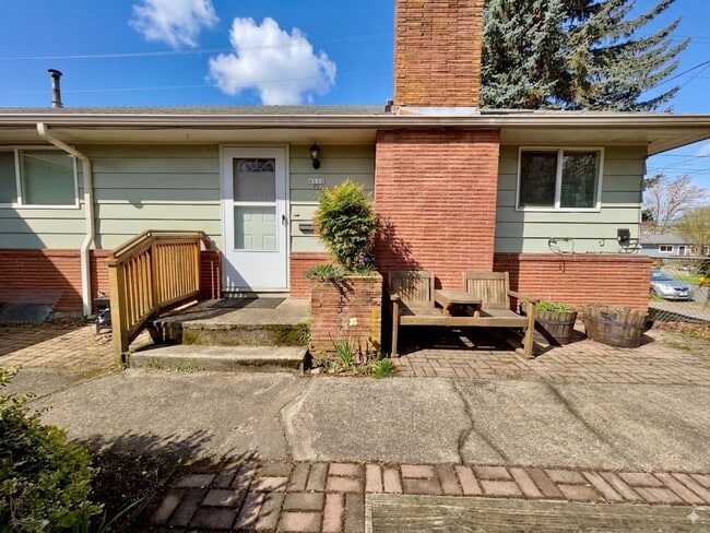 4516 SE Salmon St in Portland, OR - Building Photo - Building Photo