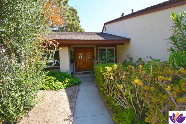 3025 Morningside Dr in Thousand Oaks, CA - Building Photo - Building Photo
