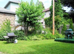 42 Kirkwood Rd, Unit 2 in Boston, MA - Building Photo - Building Photo