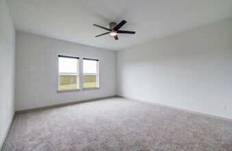 14506 Rain Tree Dr in Mont Belvieu, TX - Building Photo - Building Photo