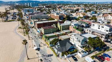 17 Sunset Ave in Los Angeles, CA - Building Photo - Building Photo