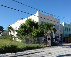 Miller Apartments in Miami, FL - Building Photo - Building Photo