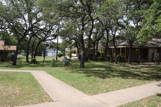 7825 Beauregard Cir in Austin, TX - Building Photo - Building Photo