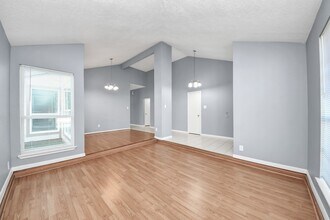 10011 Berry Limb Dr in Houston, TX - Building Photo - Building Photo