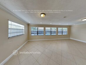 10825 Jennifer Ln in Boca Raton, FL - Foto de edificio - Building Photo