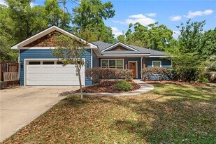 25726 SW 19 Ave in Newberry, FL - Building Photo