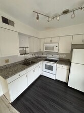 3271 Niagara Square in Pittsburgh, PA - Building Photo - Building Photo