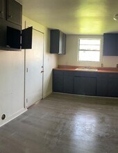 813 Birch St in Perry, OK - Building Photo - Building Photo