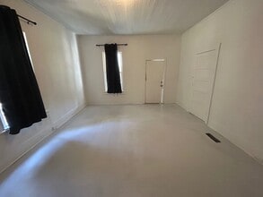 110 Huger St in Columbia, SC - Building Photo - Building Photo