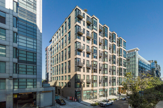 Coda on Half | Luxury Navy Yard / SE DC Apartments for Rent in Washington, DC - Foto de edificio - Building Photo