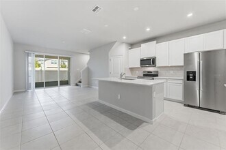 3264 Timber Xing Ave in Brandon, FL - Building Photo - Building Photo