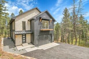 28229 Juniper Dr in Conifer, CO - Building Photo