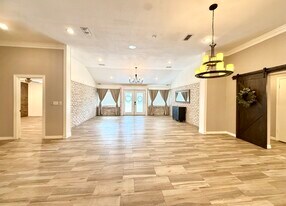 135 Country Club Rd in Brownsville, TX - Building Photo