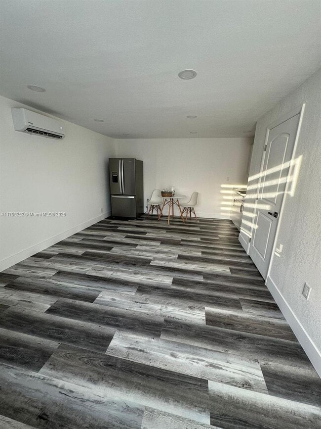 17621 NW 42nd Ave in Miami Gardens, FL - Building Photo - Building Photo