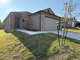 9516 Gray Wolf Ln in Oklahoma City, OK - Building Photo