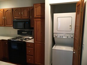 14 Conewango Ave, Unit 4 in Warren, PA - Building Photo - Building Photo
