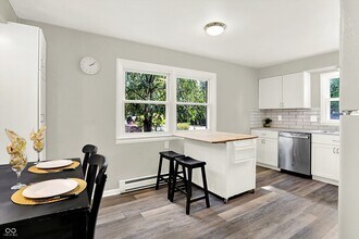 303 E 4th St in Sheridan, IN - Building Photo - Building Photo