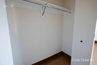 310 E 39th St in Kansas City, MO - Foto de edificio - Building Photo