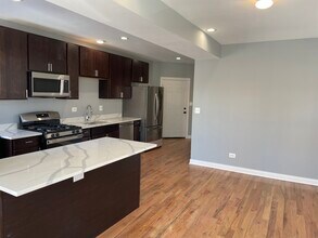 1411 E 67th Pl in Chicago, IL - Building Photo - Building Photo